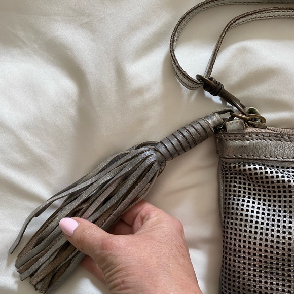 Leather shoulder/crossbody bag - Picture 4 of 7